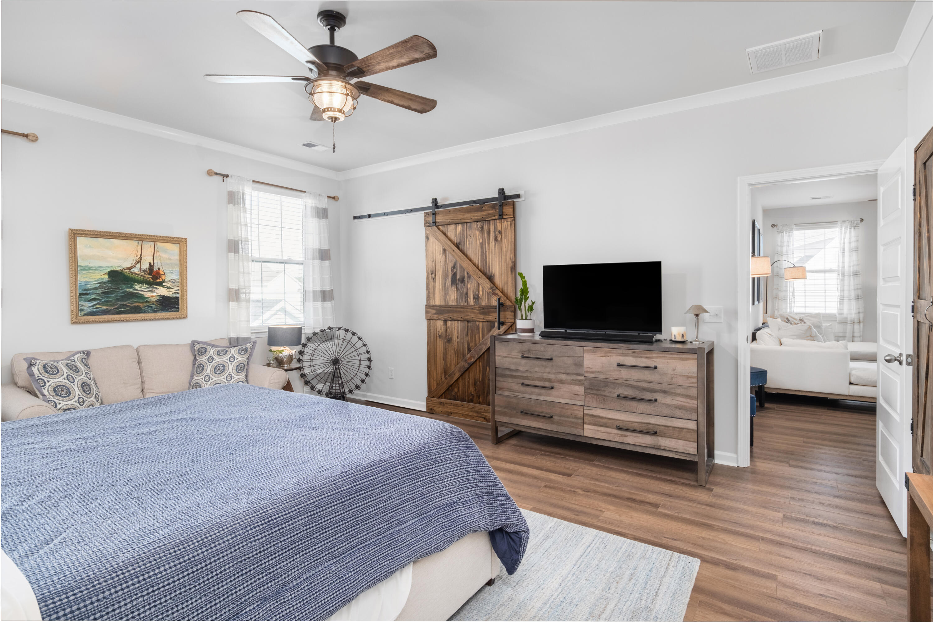 716 Blueway Avenue Summerville, SC 29486 - Photo 32 of 49 716 Blueway Ave_Eterna_Media-39