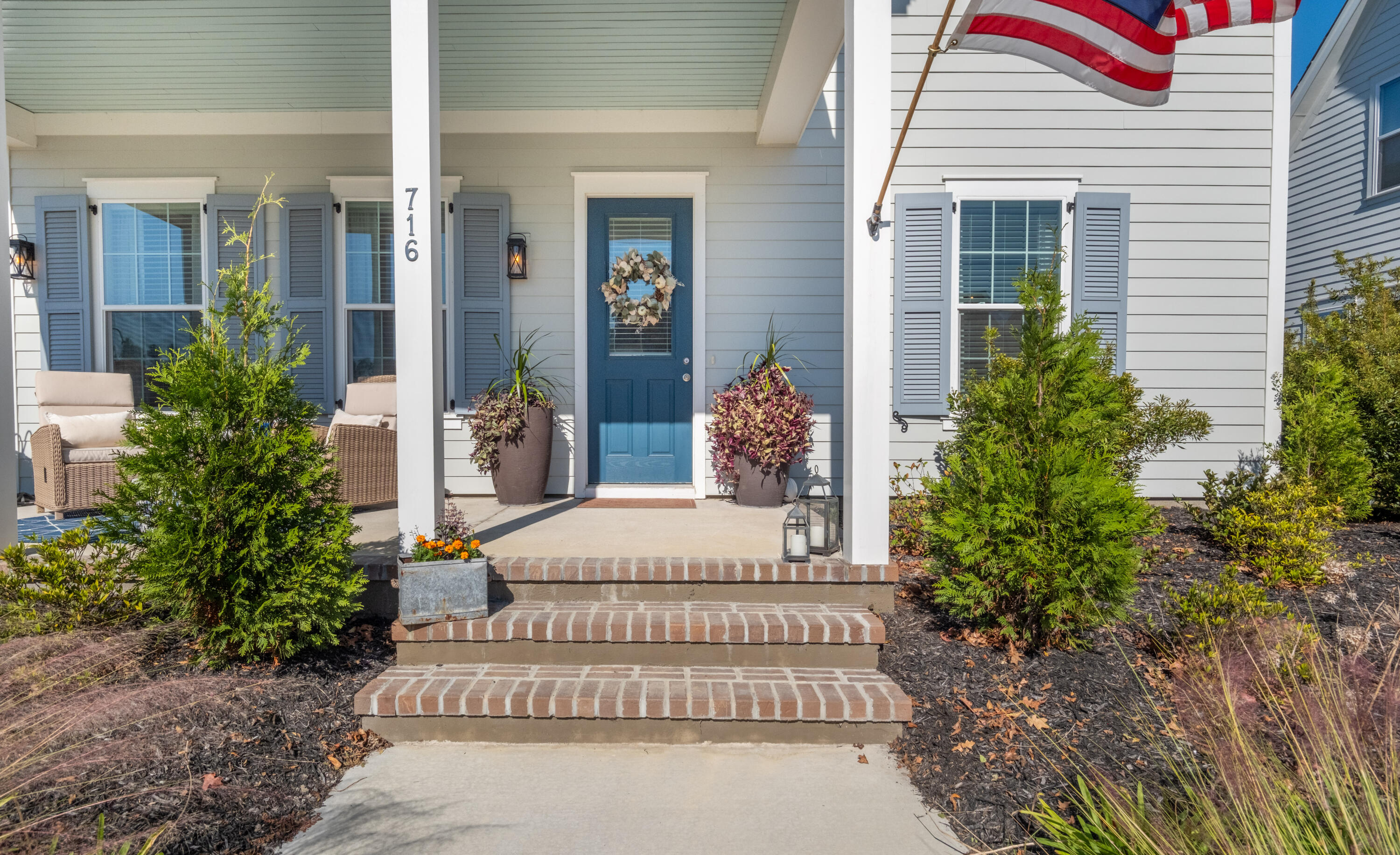 716 Blueway Avenue Summerville, SC 29486 - Photo 6 of 49 716 Blueway Ave_Eterna_Media-6