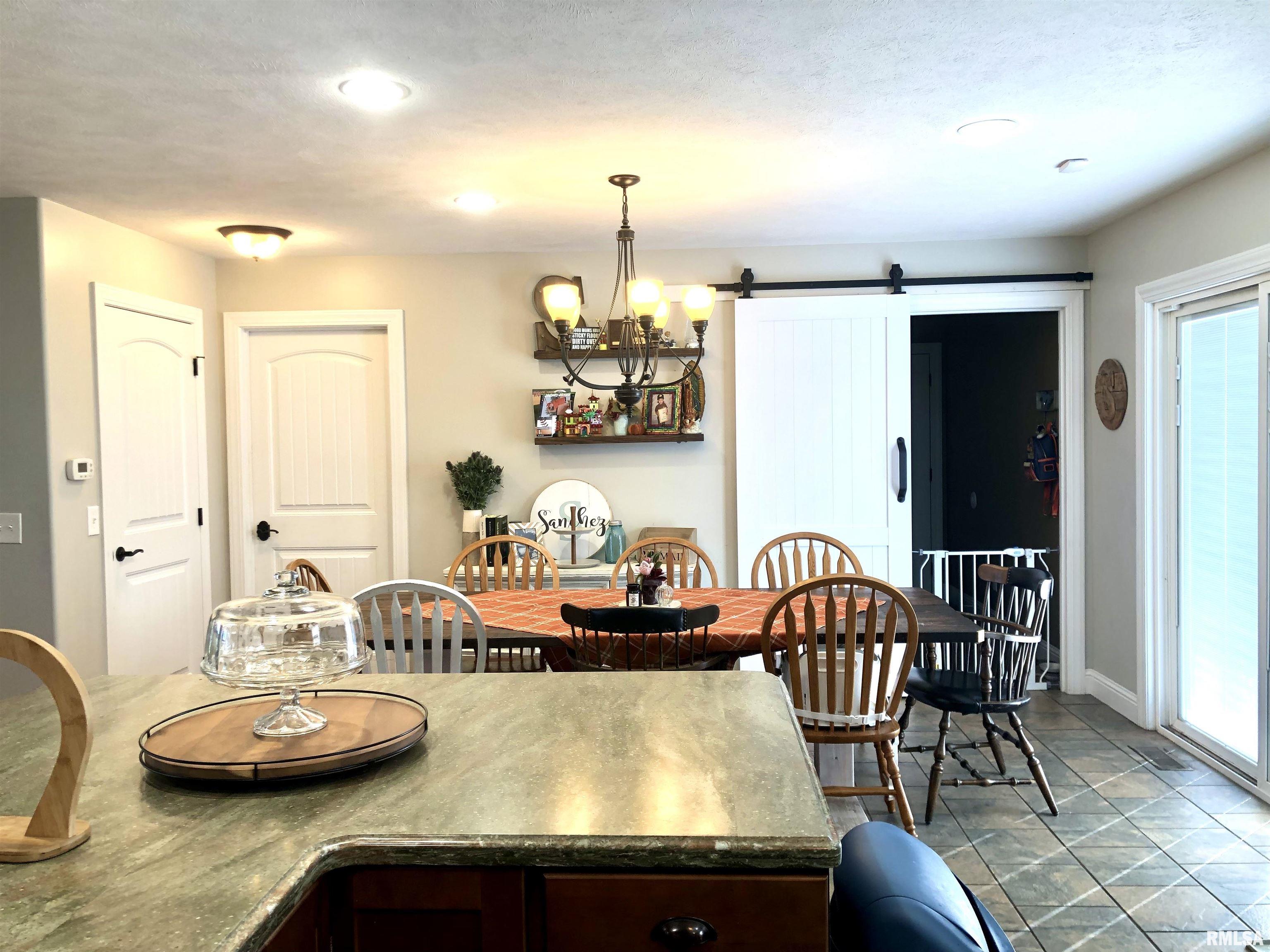 15687 Jadin Road Marion, IL 62959 - Photo 11 of 48 Gallery Image 11