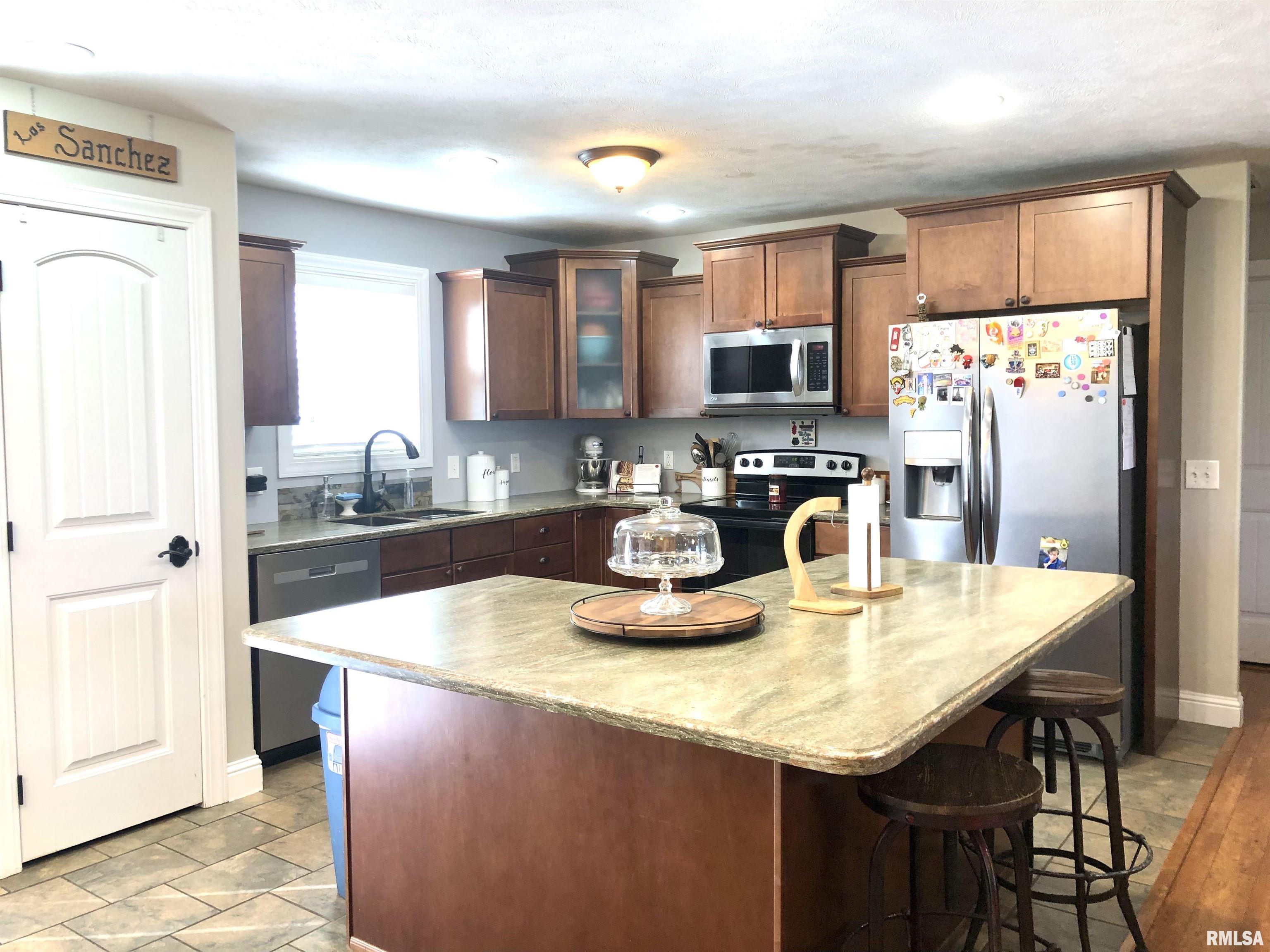 15687 Jadin Road Marion, IL 62959 - Photo 6 of 48 Gallery Image 6