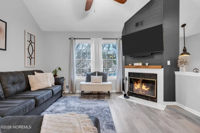 $285,000 | 52 Snapdragon Court, Jackson, NJ 08527