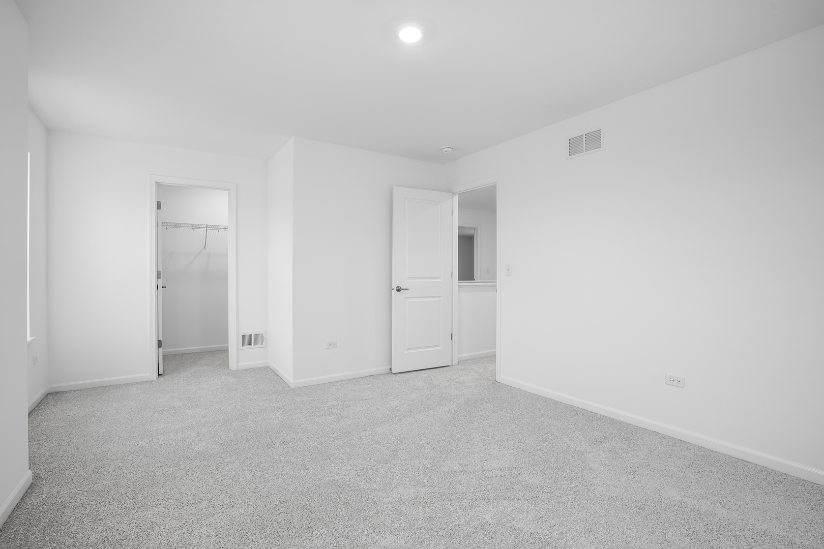 586 Lismore Circle Elgin, IL 60124 - Photo 8 of 35 a view of an empty room