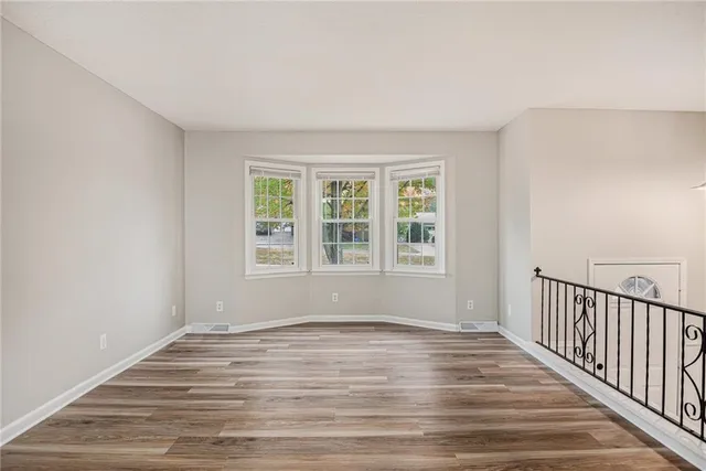 $280,000 | 7000 Northwest Belvidere Parkway, Kansas City, MO 64152