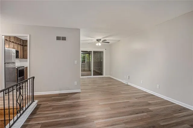 $280,000 | 7000 Northwest Belvidere Parkway, Kansas City, MO 64152