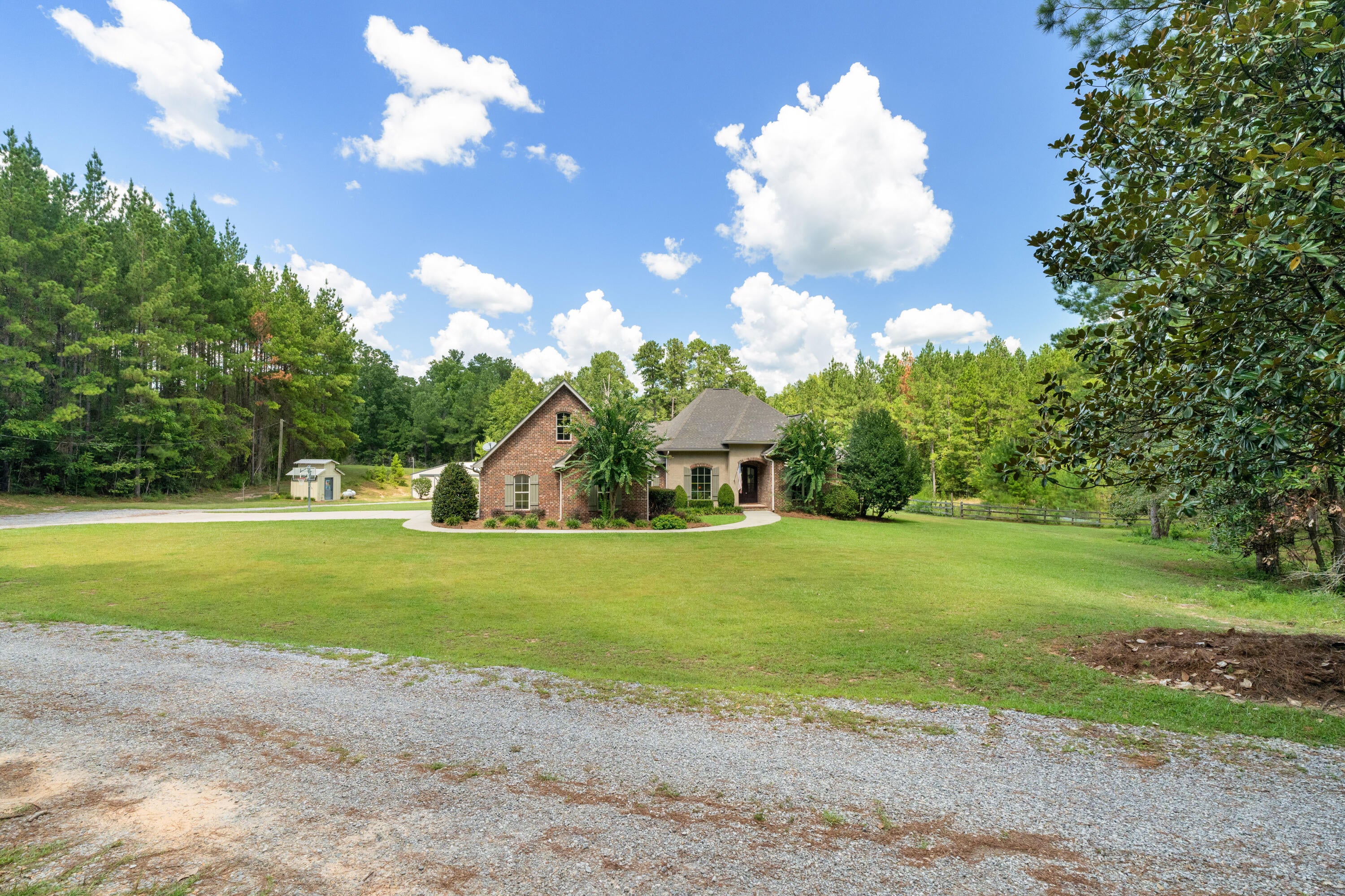 278 Big Hill Road Sumrall, MS 39482 - Photo 8 of 86 Gallery Image 8