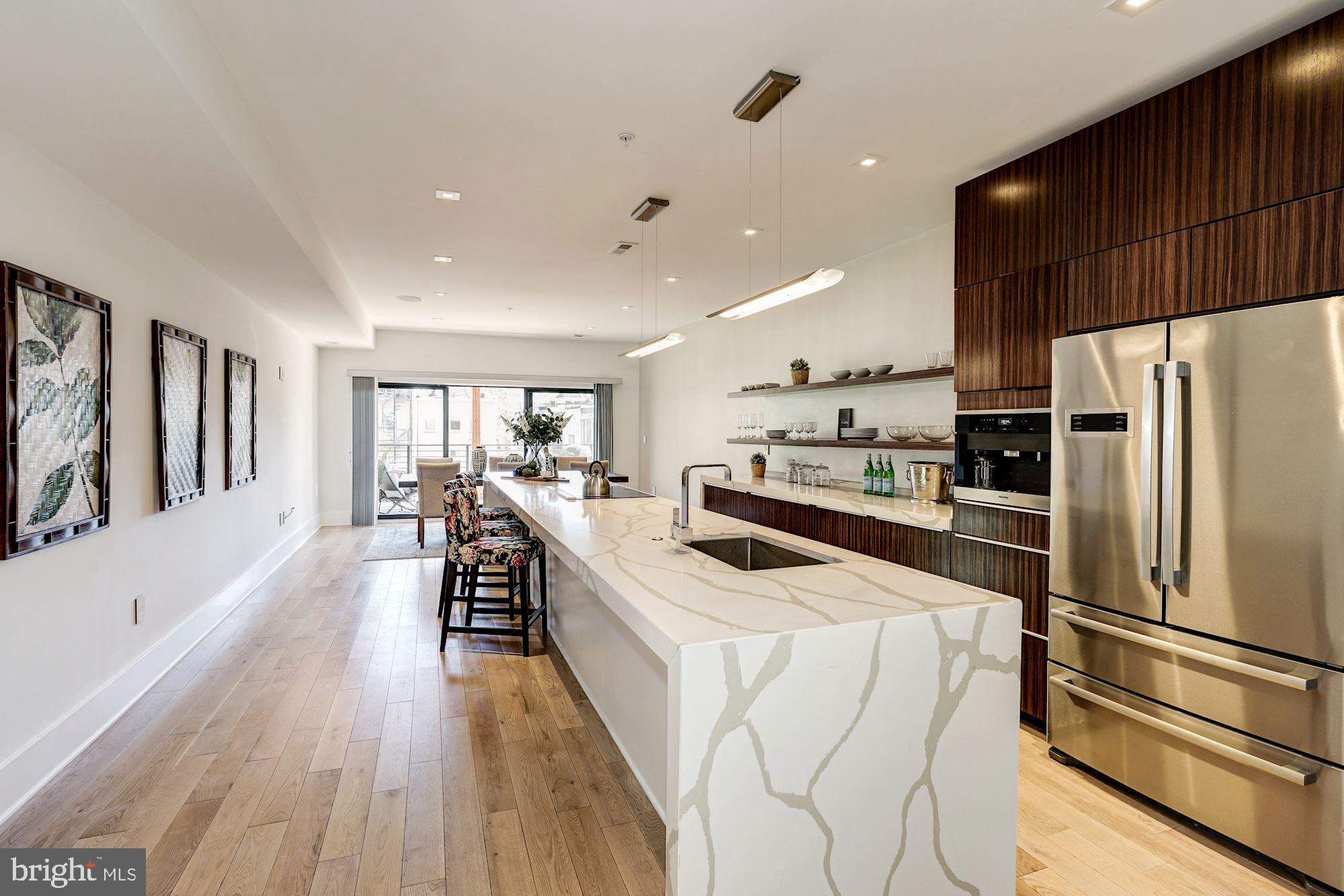 2515 Ontario Road Northwest, Unit 2 Washington, DC 20009 - Photo 9 of 42 Magnificent open kitchen