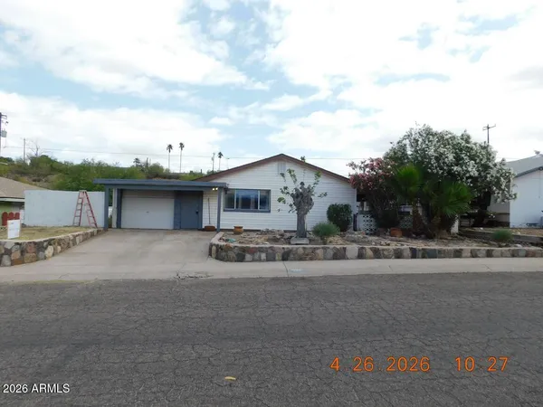 $190,000 | 306 Danbury Road, Kearny, AZ 85137