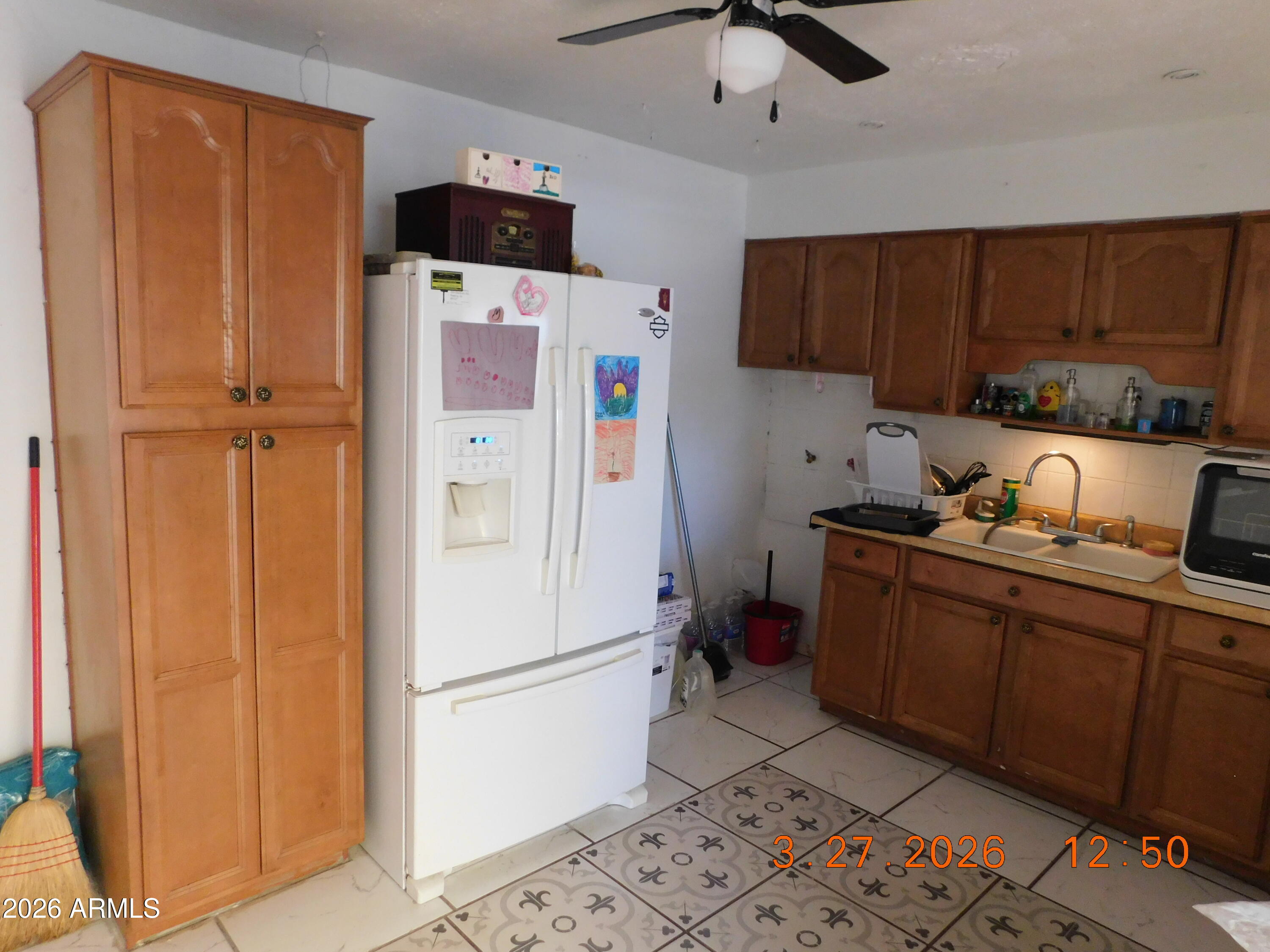 306 Danbury Road Kearny, AZ 85137 - Photo 11 of 59 Kitchen