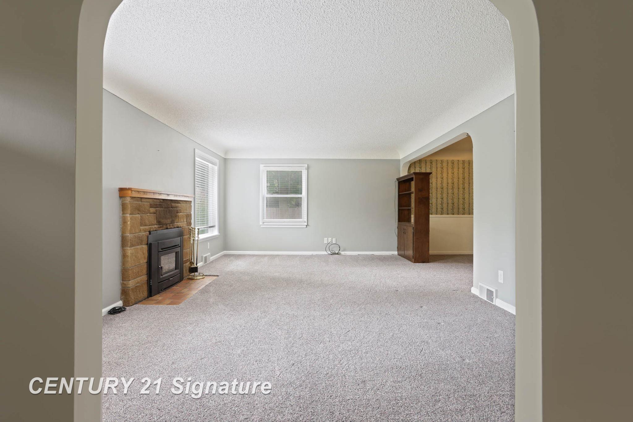 1305 Hemmeter Road Saginaw, MI 48638 - Photo 6 of 37 50157354-417f579f-4861-4b4c-a5e8-026c4d231834.JPG