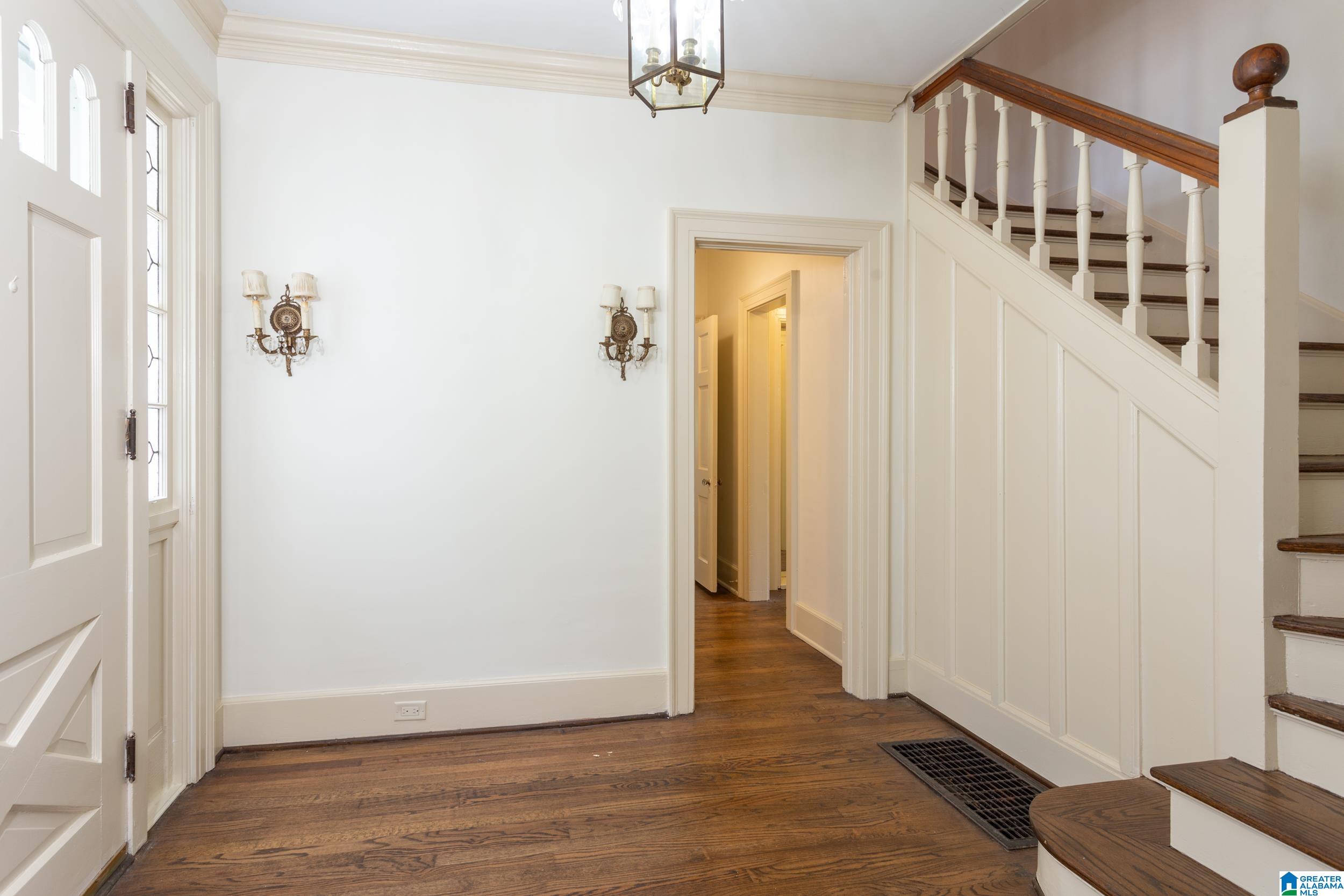 700 Cedar Street Talladega, AL 35160 - Photo 4 of 42