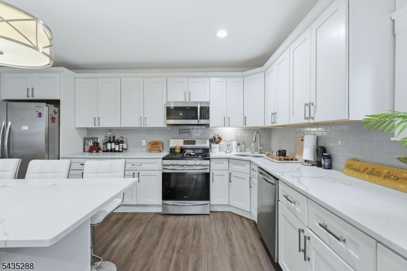 449 Union Avenue Elizabeth, NJ 07208 - Photo 38 of 42