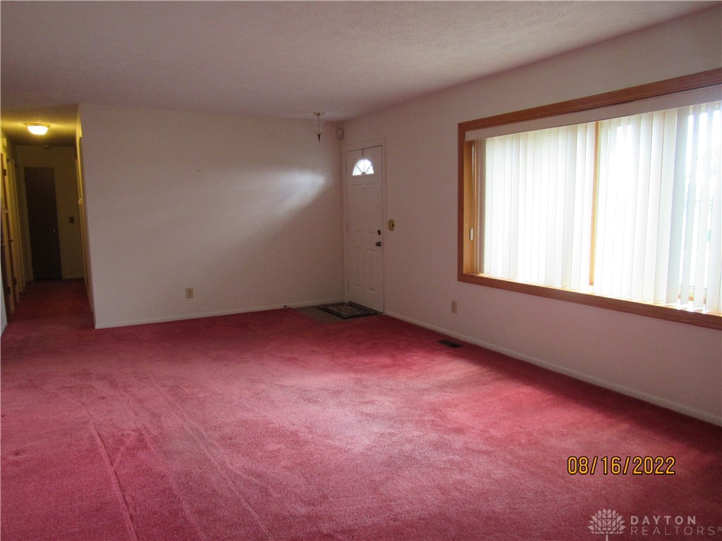 2548 Shrine Road Springfield, OH 45502 - Photo 2 of 33