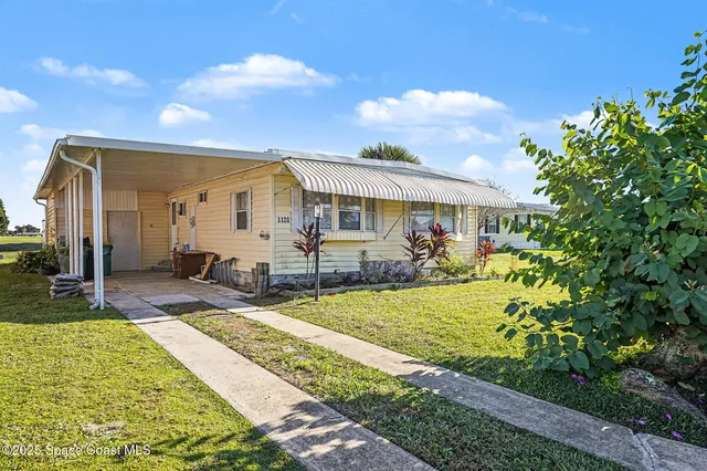 $139,000 | 1120 Barefoot Circle, Micco, FL 32976