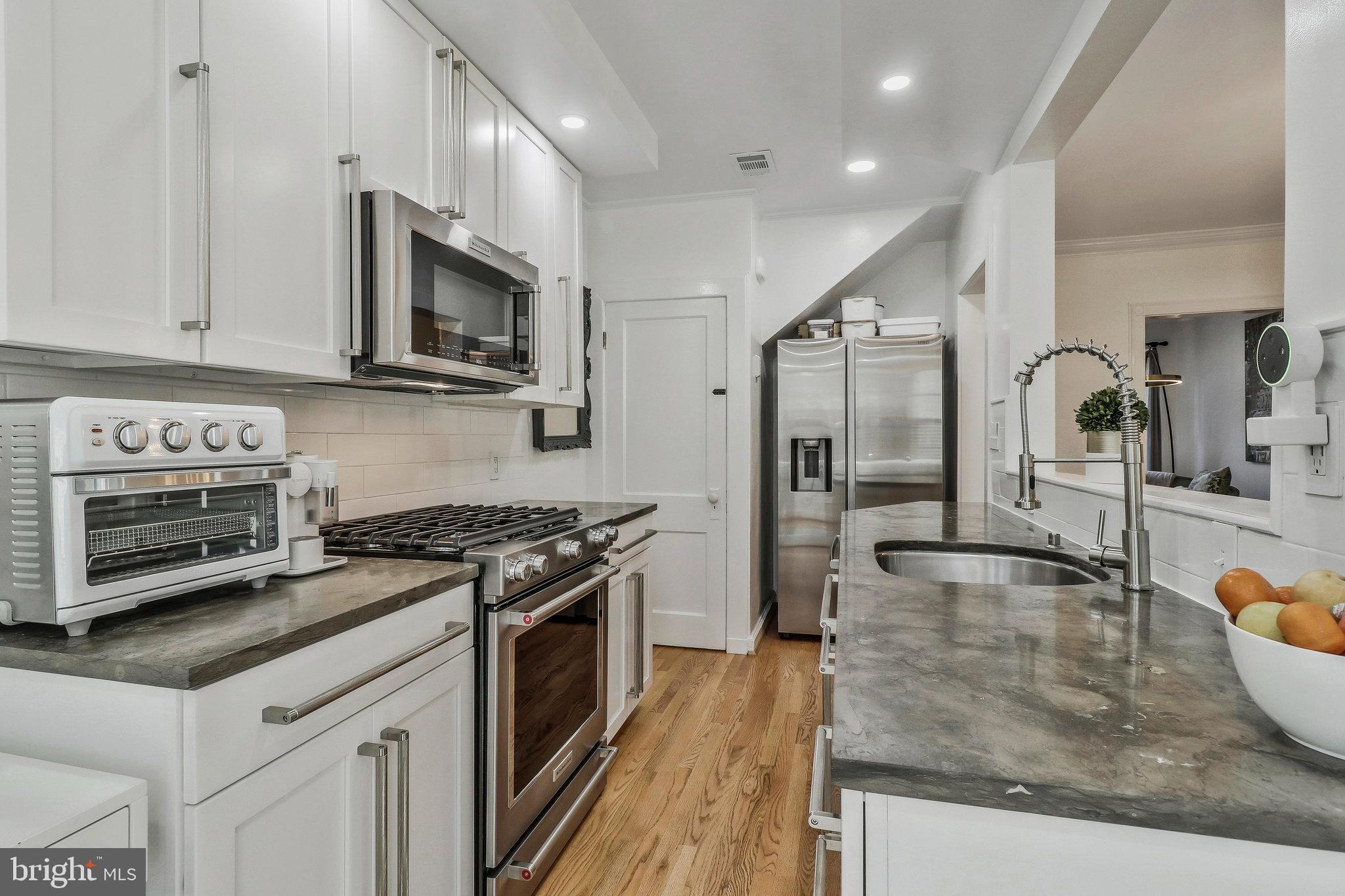4462 Reservoir Road Northwest Washington, DC 20007 - Photo 13 of 46 Nice access from kitchen to DR