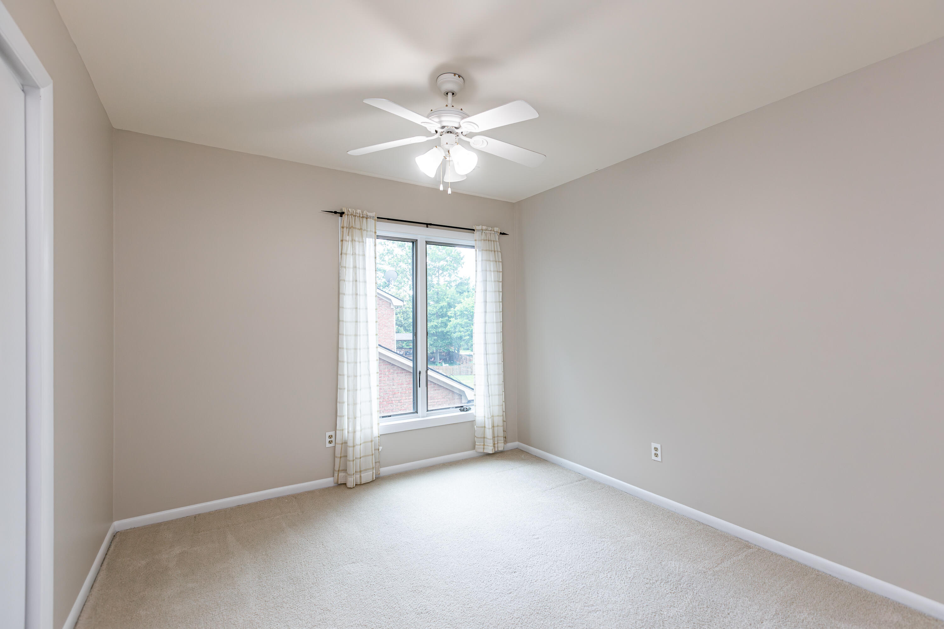 993 Rockbridge Road Lexington, KY 40515 - Photo 27 of 46 1-27