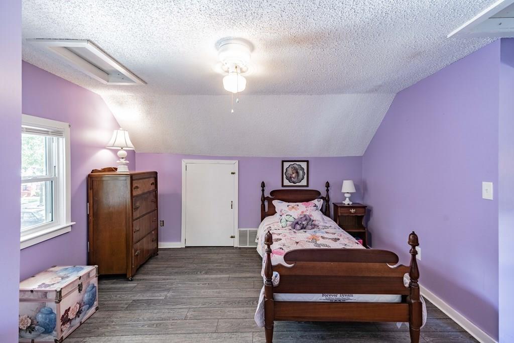 20 Bernard Street Springfield, MA 01109 - Photo 30 of 31 Gallery Image 30