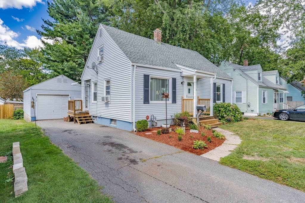 20 Bernard Street Springfield, MA 01109 - Photo 3 of 31 Gallery Image 3