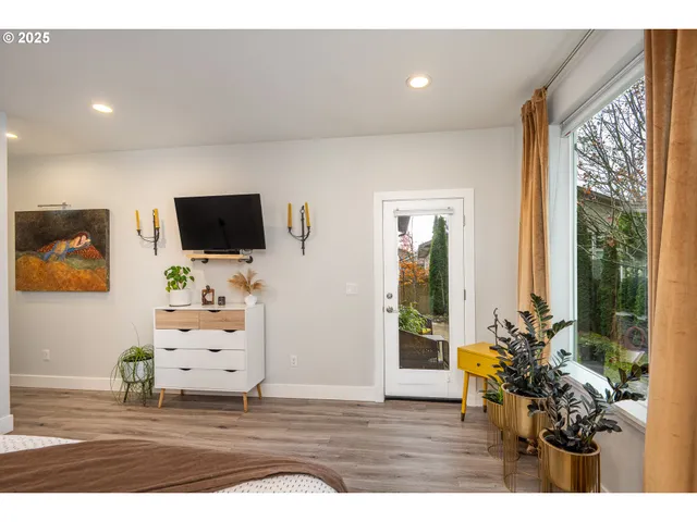 $572,000 | 3761 Nandina Drive, Florence, OR 97439