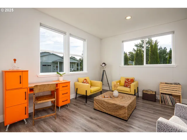 $572,000 | 3761 Nandina Drive, Florence, OR 97439