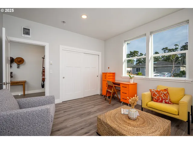 $572,000 | 3761 Nandina Drive, Florence, OR 97439