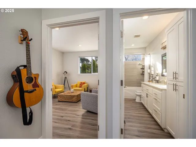 $572,000 | 3761 Nandina Drive, Florence, OR 97439