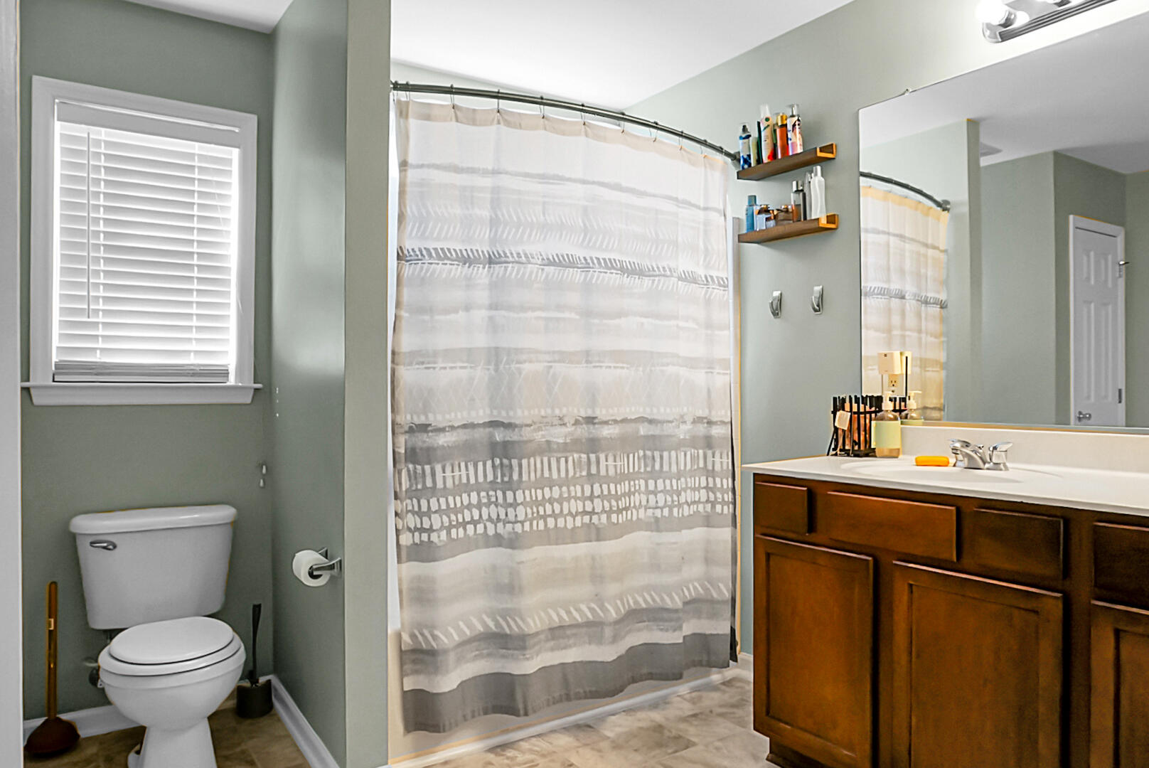 129 Mockernut Drive Ladson, SC 29456 - Photo 37 of 52 DSC01486