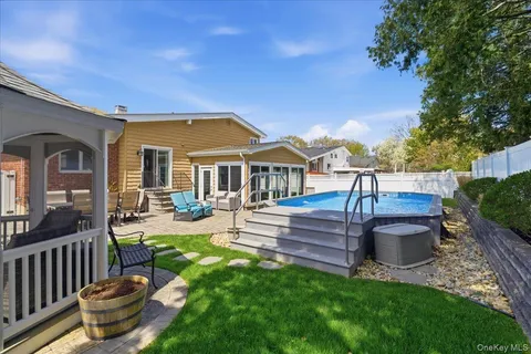 $899,000 | 241 West 18th Street, Deer Park, NY 11729
