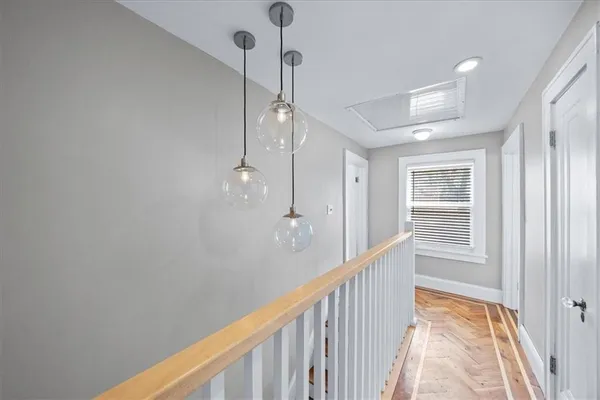 $389,000 | 7 West Winthrope Road, Kansas City, MO 64113