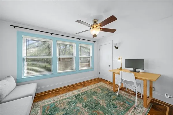 $389,000 | 7 West Winthrope Road, Kansas City, MO 64113