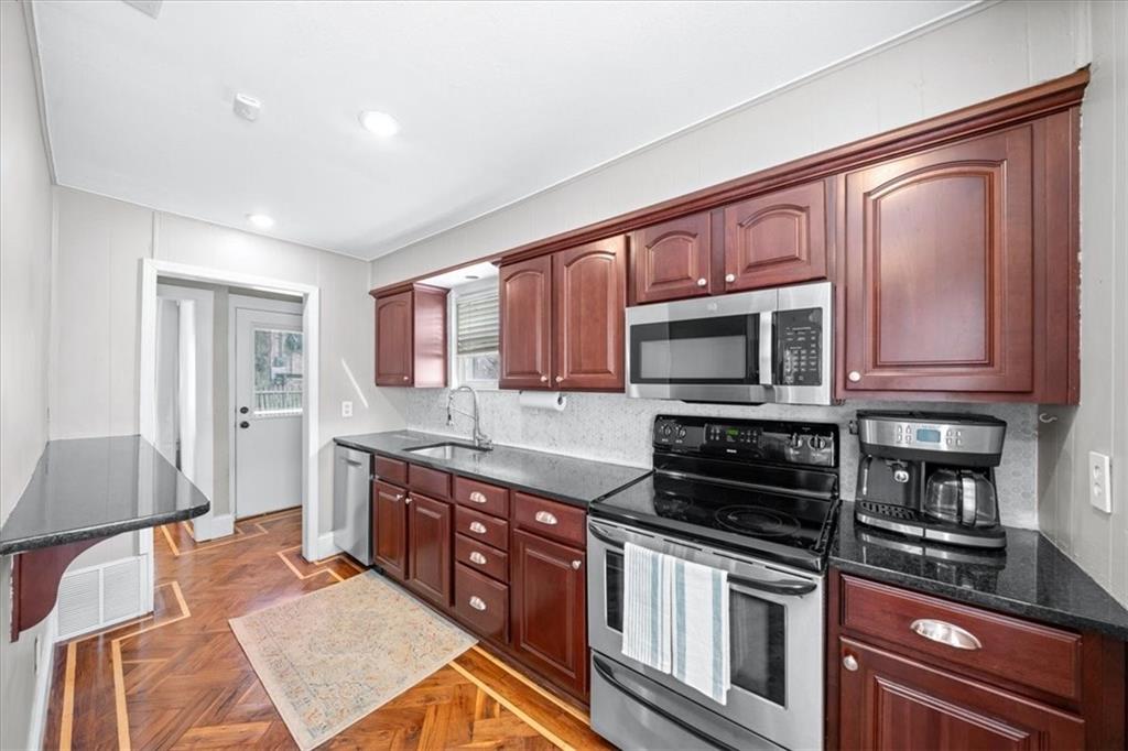 7 West Winthrope Road Kansas City, MO 64113 - Photo 5 of 22