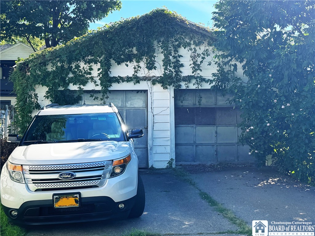 123 Ruggles Street Dunkirk, NY 14048 - Photo 3 of 15