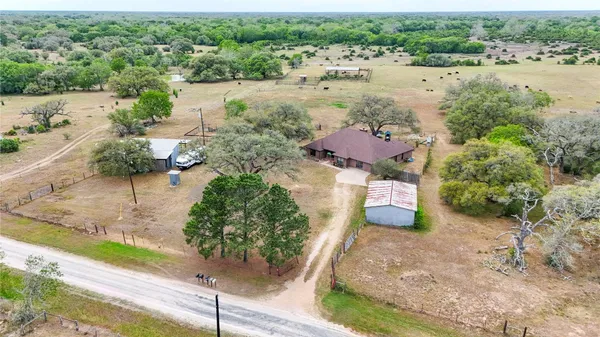 $570,500 | 10782 County Road 284, Edna, TX 77957