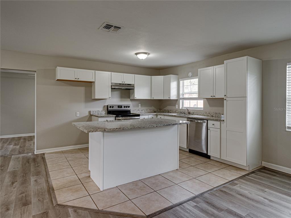 5017 Lewellyn Road Lakeland, FL 33810 - Photo 12 of 51