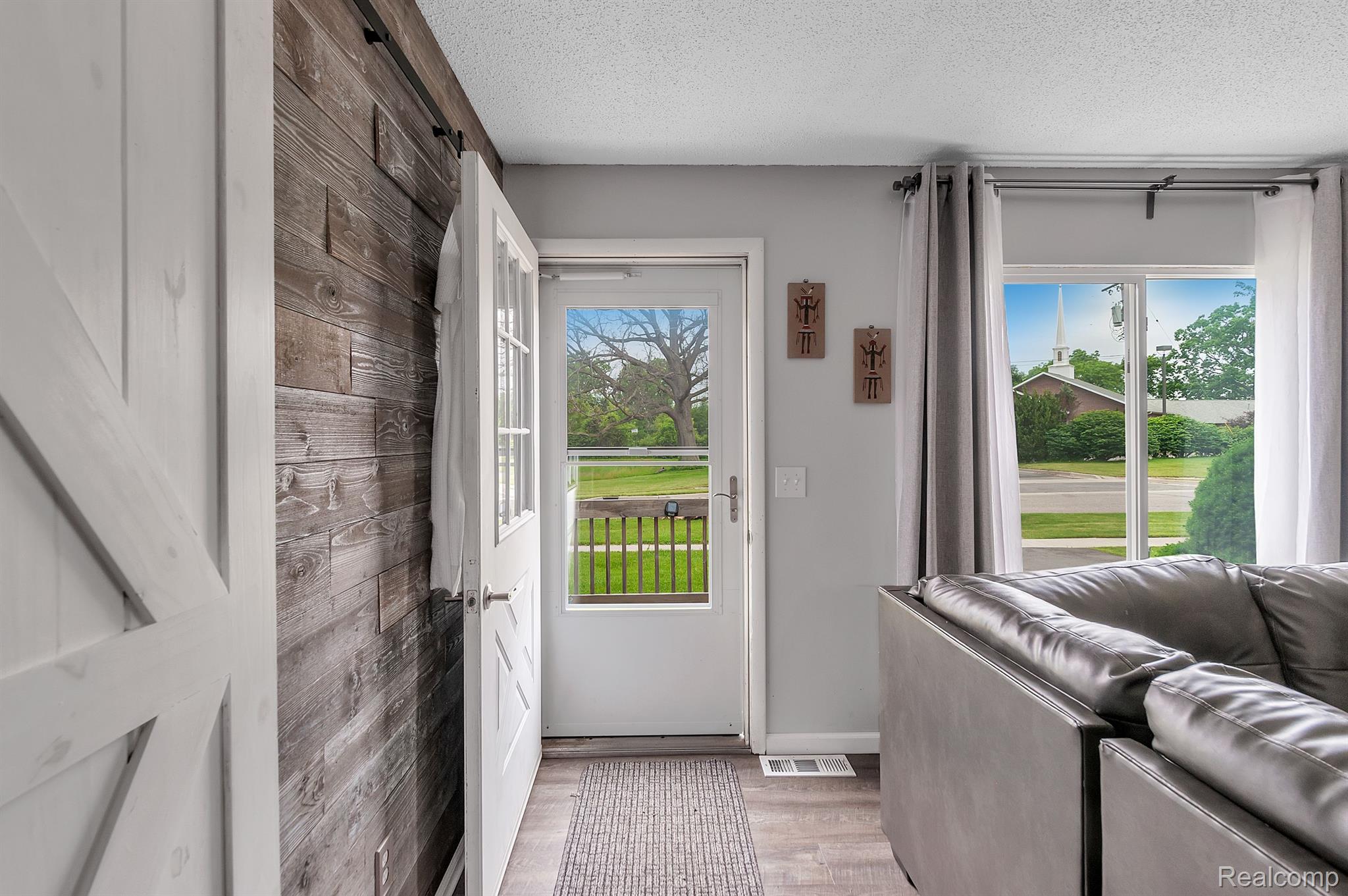 415 Prospect Street Howell, MI 48843 - Photo 5 of 16 Gallery Image 5