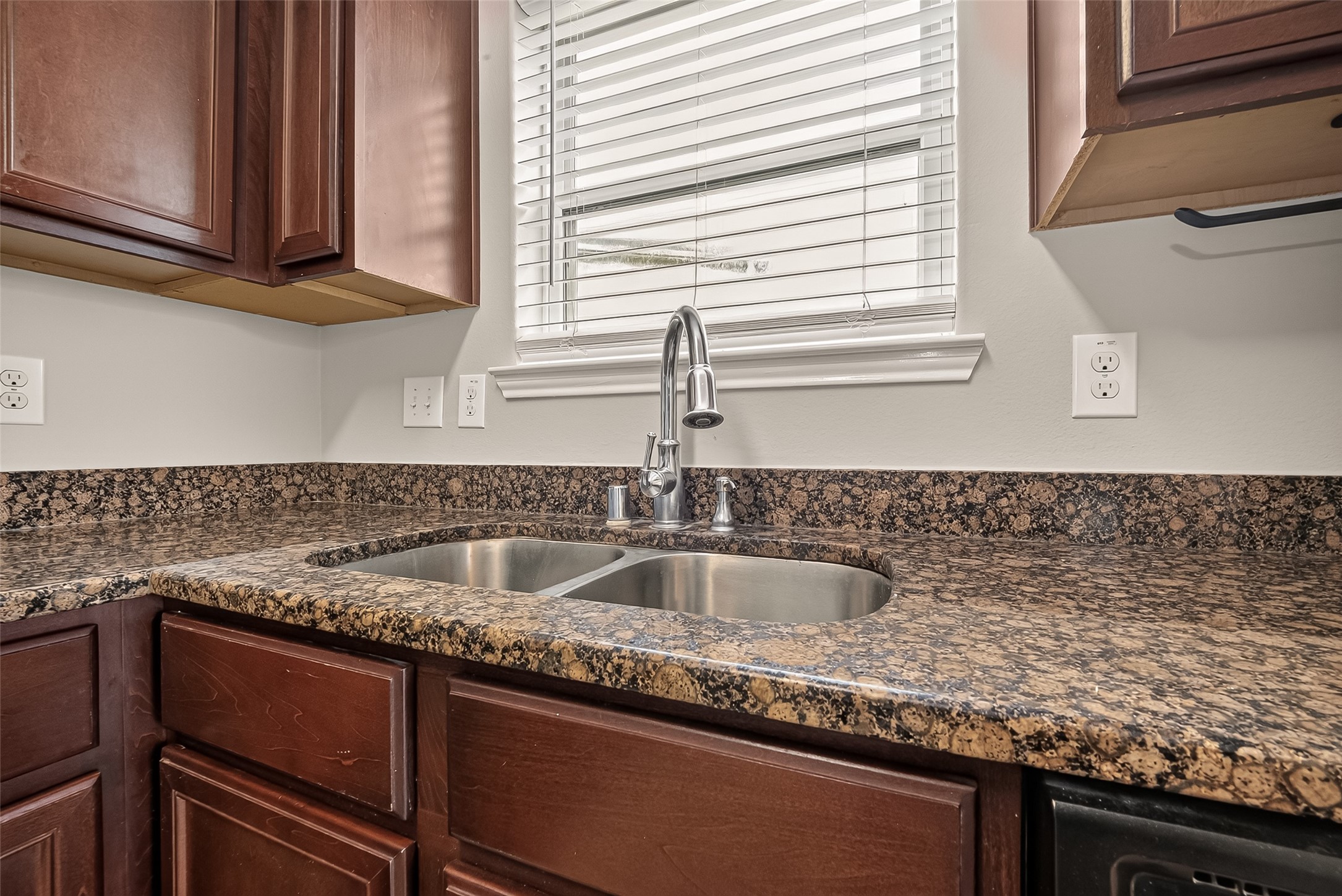 9407 Grand Spark Drive Rosharon, TX 77583 - Photo 19 of 45 Gallery Image 19