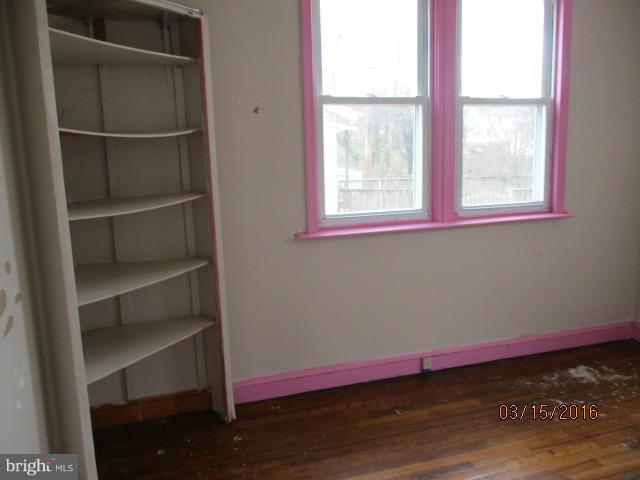 3116 Cedarhurst Road Baltimore, MD 21214 - Photo 5 of 10 Bedroom