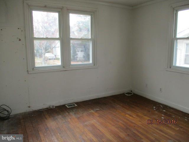 3116 Cedarhurst Road Baltimore, MD 21214 - Photo 6 of 10 Bedroom