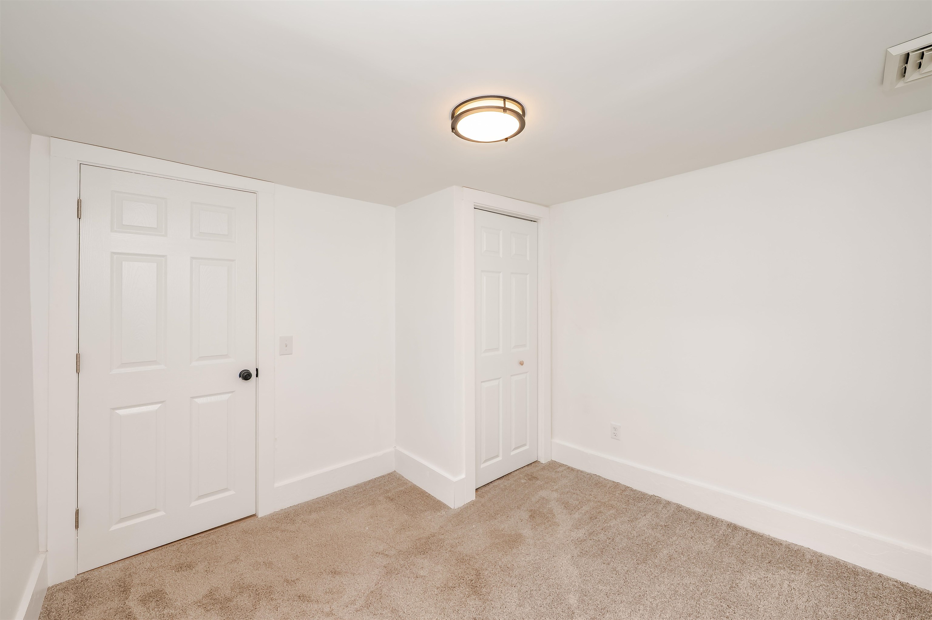 36 Court Street Dover, NH 03820 - Photo 15 of 38