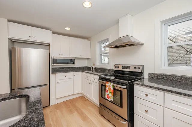 $419,900 | 36 Court Street, Dover, NH 03820