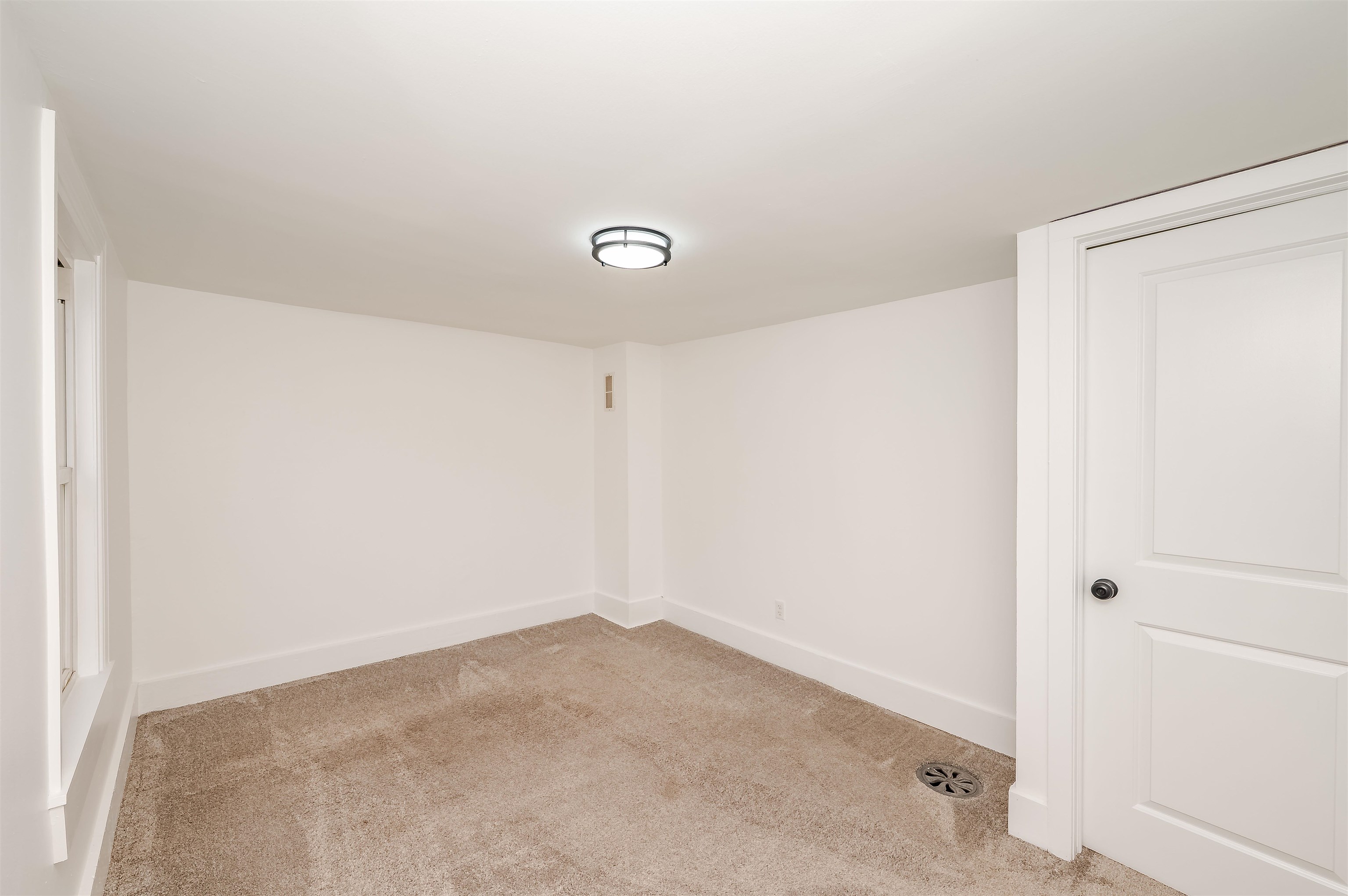 36 Court Street Dover, NH 03820 - Photo 25 of 38