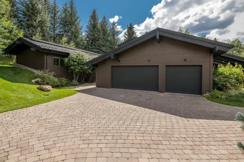 $7,950,000 | 104 Fairway Road, Sun Valley, ID 83353