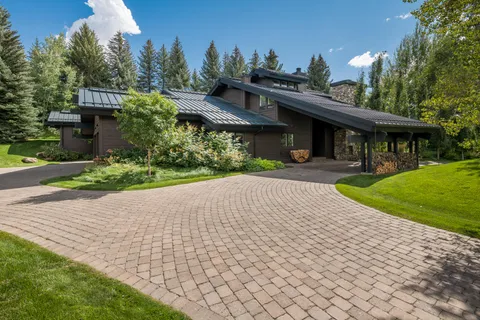 $7,950,000 | 104 Fairway Road, Sun Valley, ID 83353
