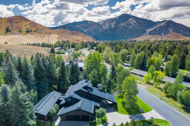 $7,950,000 | 104 Fairway Road, Sun Valley, ID 83353