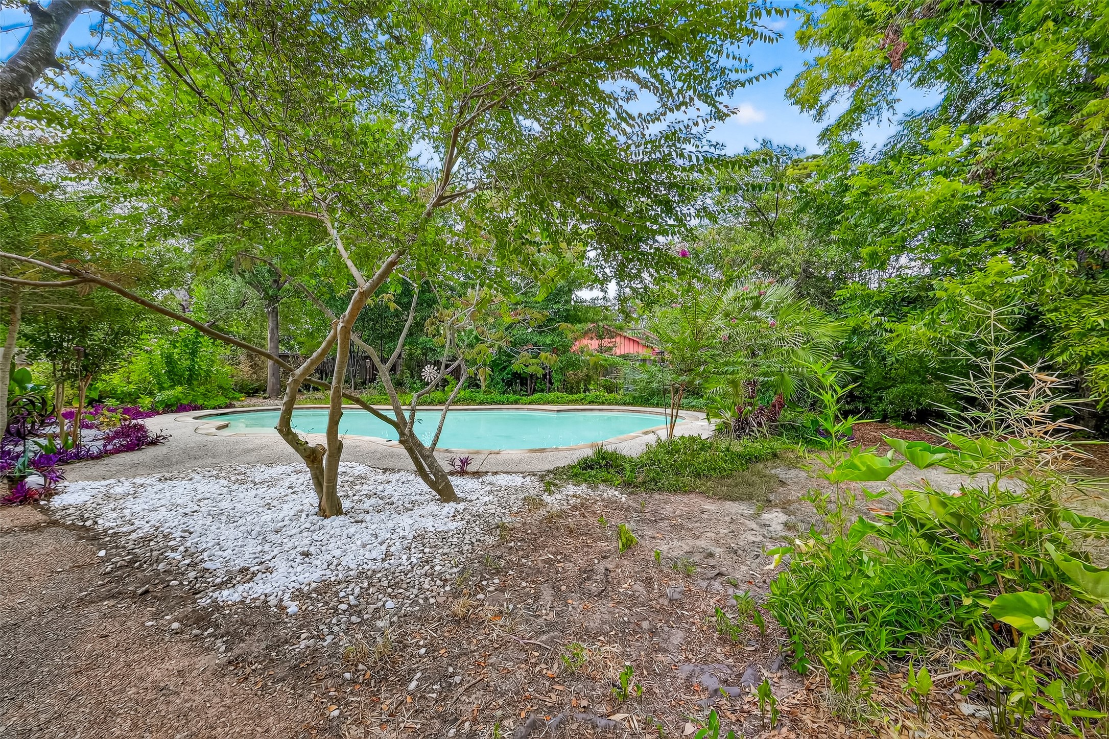 10302 Ivyridge Road Houston, TX 77043 - Photo 45 of 47 a view of a park