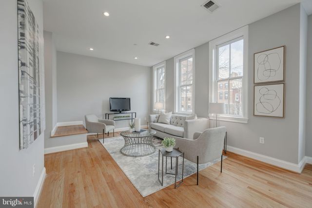 $830,521 | 1406 T Street Northwest, Unit 4, Washington, DC 20009