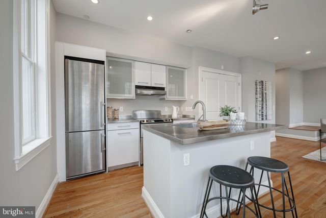 $830,521 | 1406 T Street Northwest, Unit 4, Washington, DC 20009