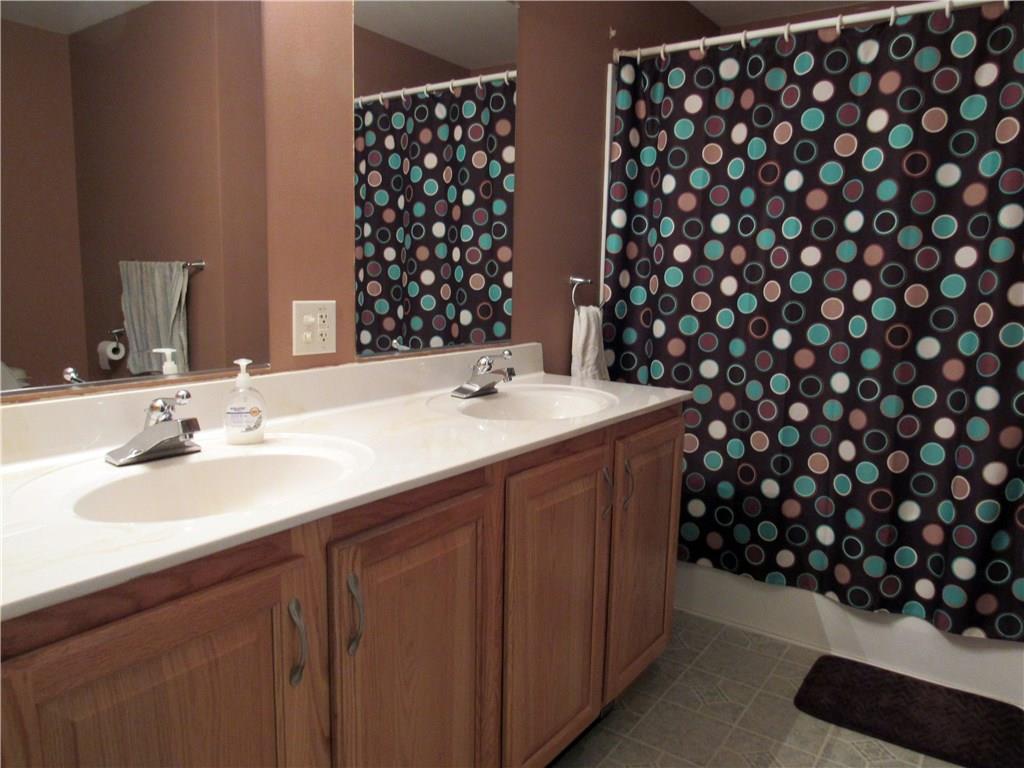 527 River Road Livermore, ME 04253 - Photo 21 of 30 Large Master Bathroom