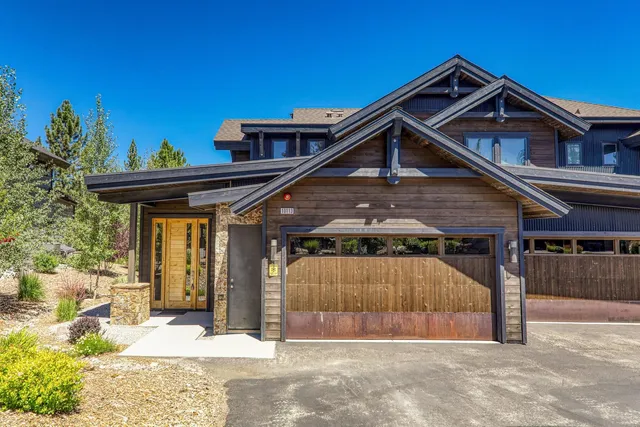 $1,985,000 | 10113 Corrie Court, Truckee, CA 96161