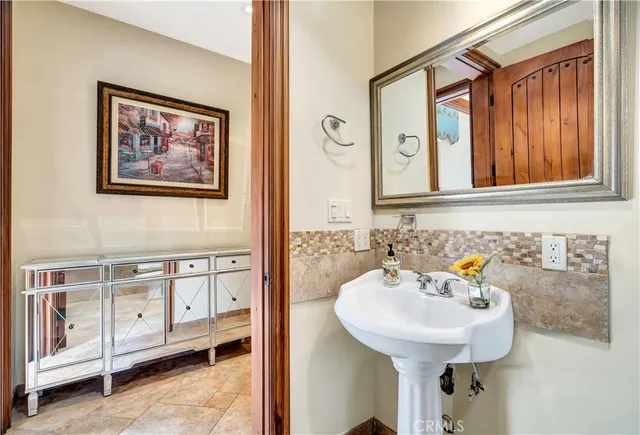 $2,500 | 44 Hackamore Lane, Unit 46, Bell Canyon, CA 91307