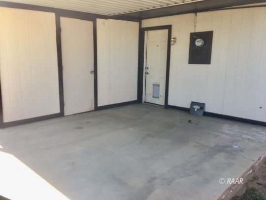 1028 Mayo Street Ridgecrest, CA 93555 - Photo 9 of 25 a view of an empty room